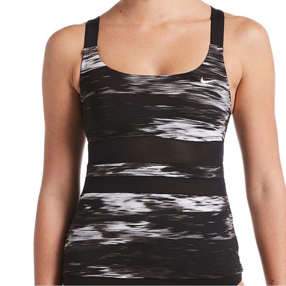 Nike Black and White Mesh Striped cross backTank Top. Size XL - Picture 6 of 6